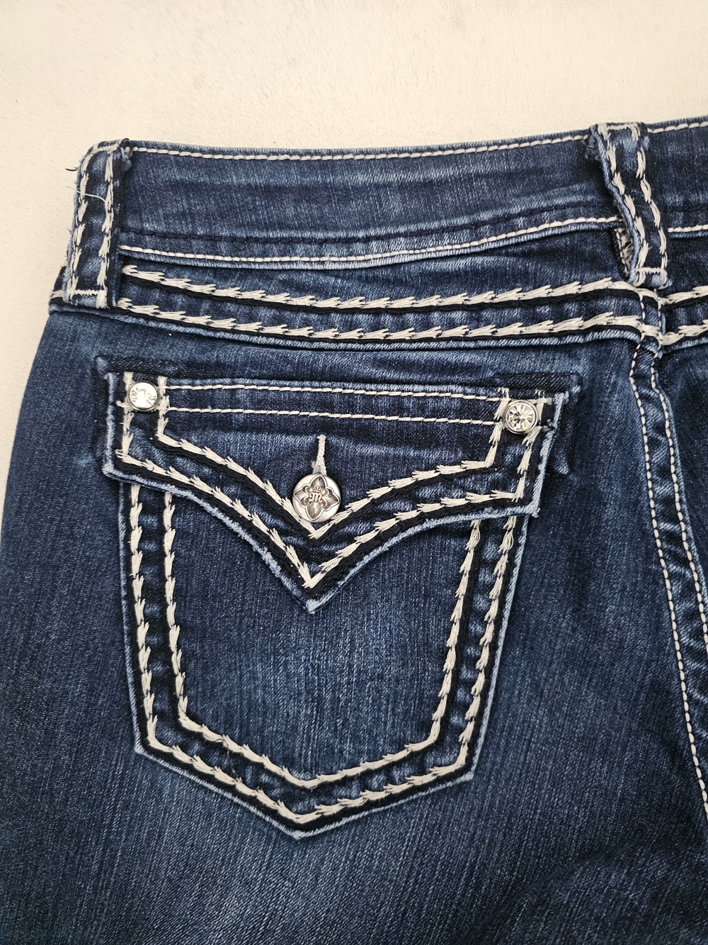 MissMe Wms Loose Saddle Stitch Border Bootcut Low-Rise Stretch Indigo Blue Sz 31 - Picture 13 of 16